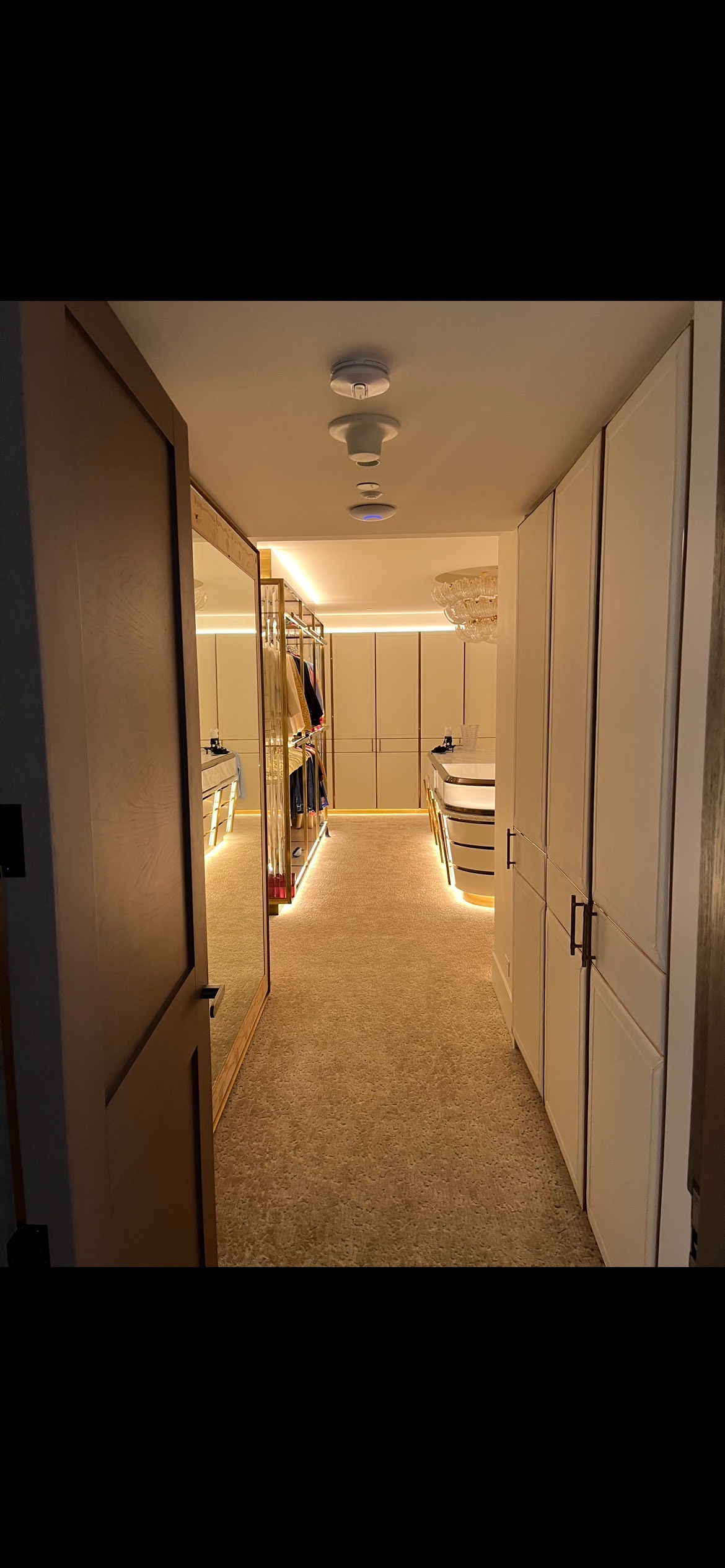 Illustrative residential lighting detail
